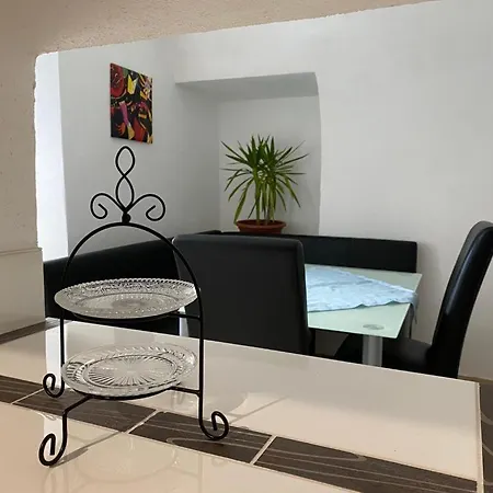 Stella Apartament *