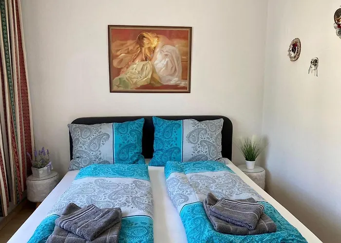 Stella Бад-Ишль